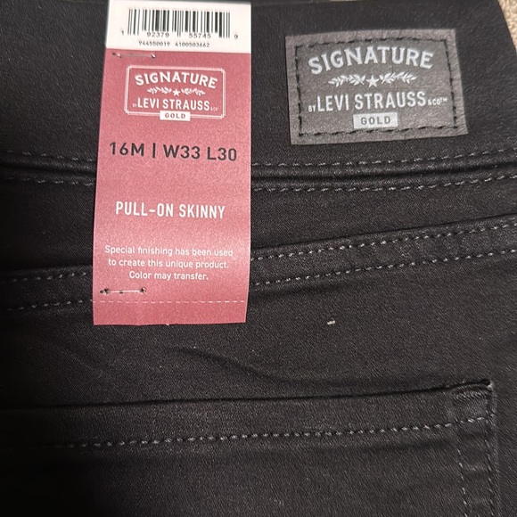 SIGNATURE BY LEVI STRAUSS & CO GOLD PULL ON SKINNY JEANS - Picture 7 of 7